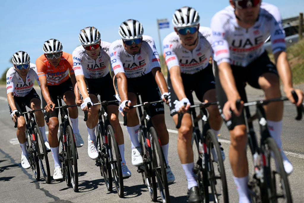 Leader into the stage Isaac Del Toro was surrounded by his squad UAE Team Emirates