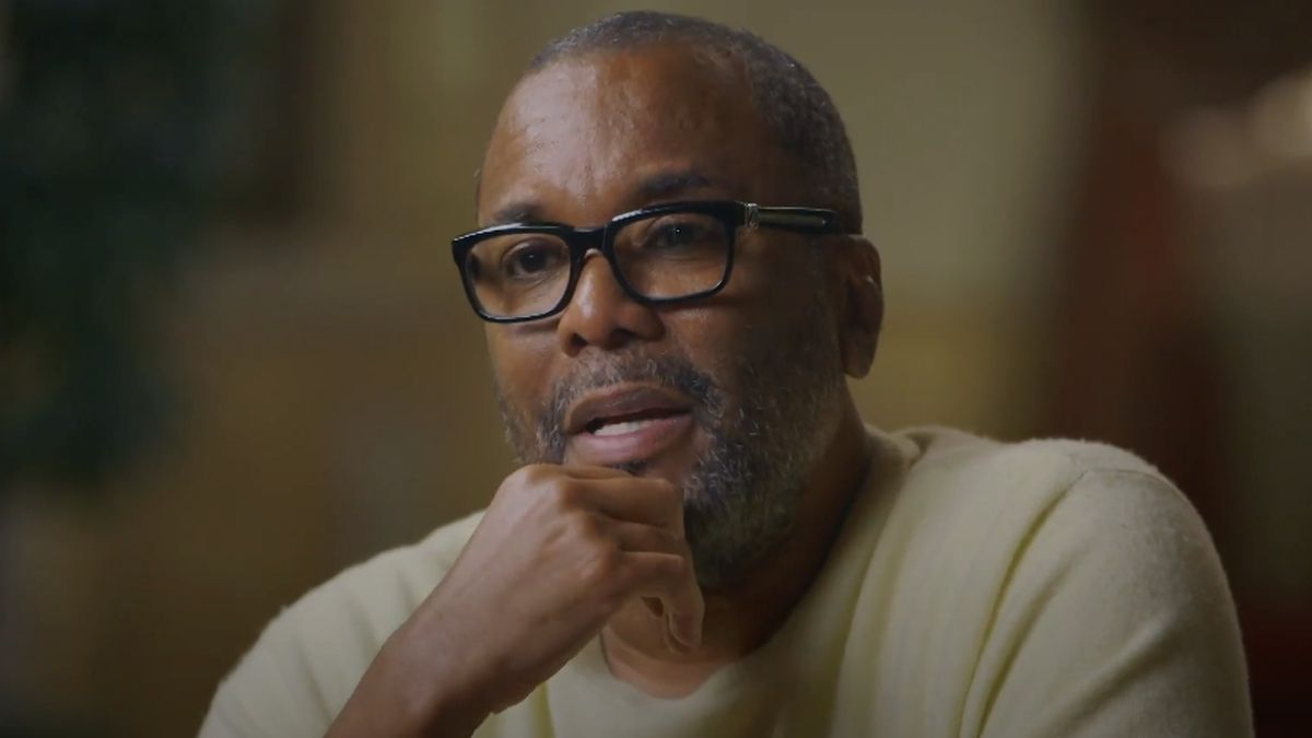 Lee Daniels interviewed by Henry Louis Gates Jr. on Finding Your Roots