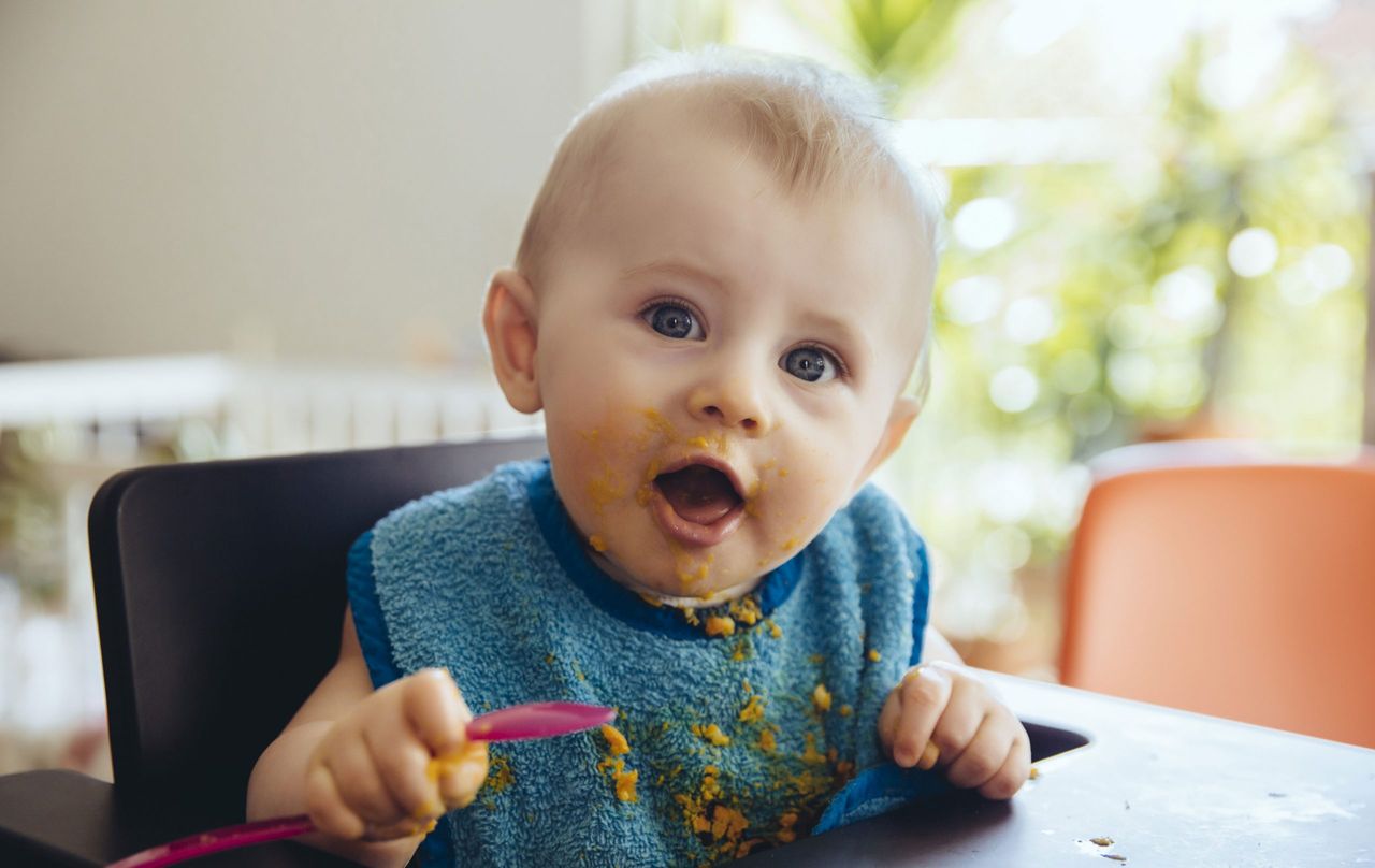 baby eating