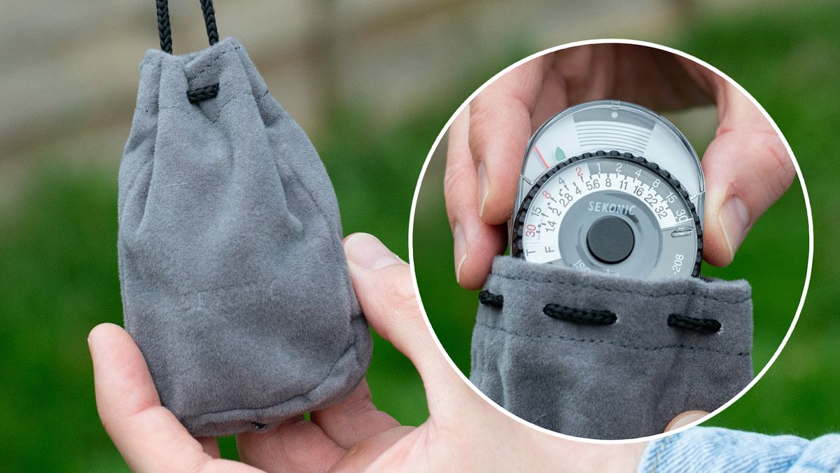 Sekonic Twinmate L-208 being placed in drawstring bag