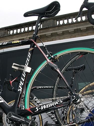 The frame is essentially a hybrid of Specialized's S-Works Tarmac SL2 and Roubaix SL frames.