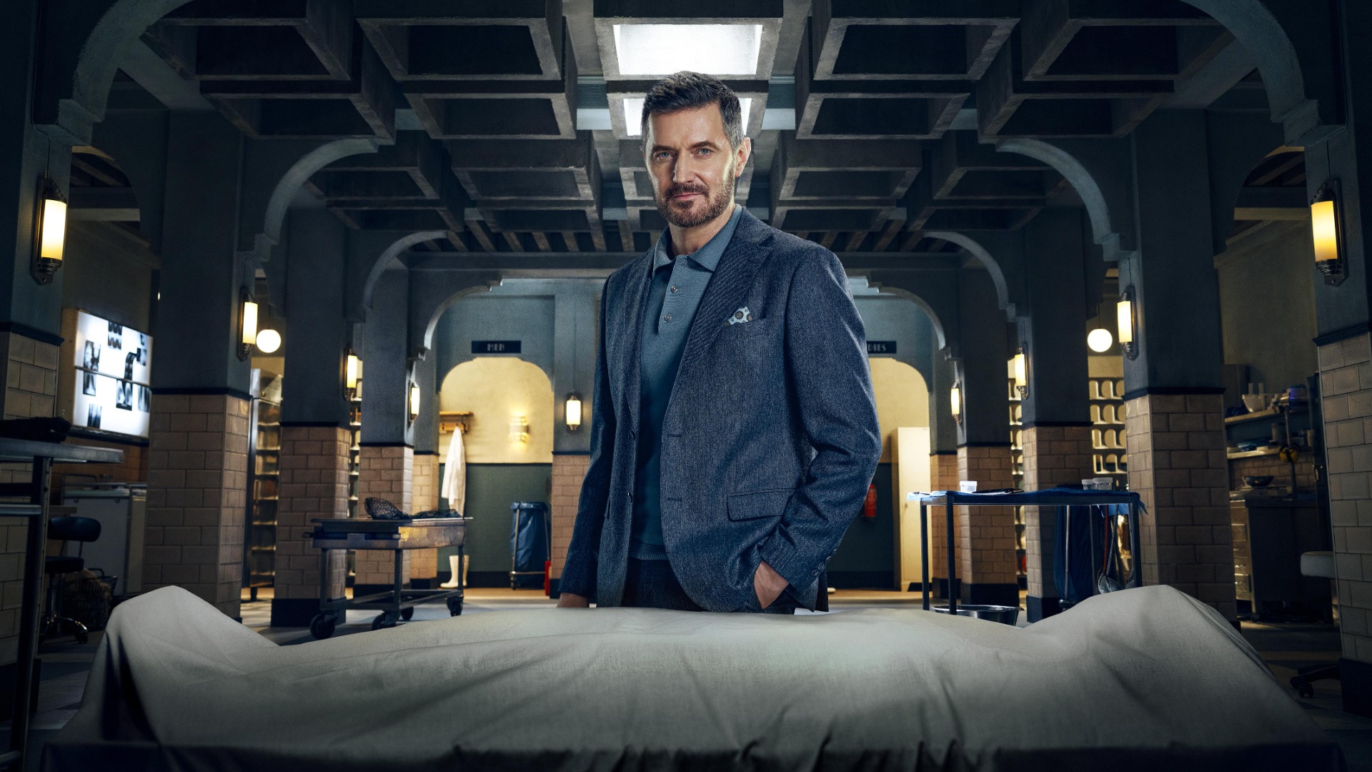 richard Armitage as Ethan Winter in Winter