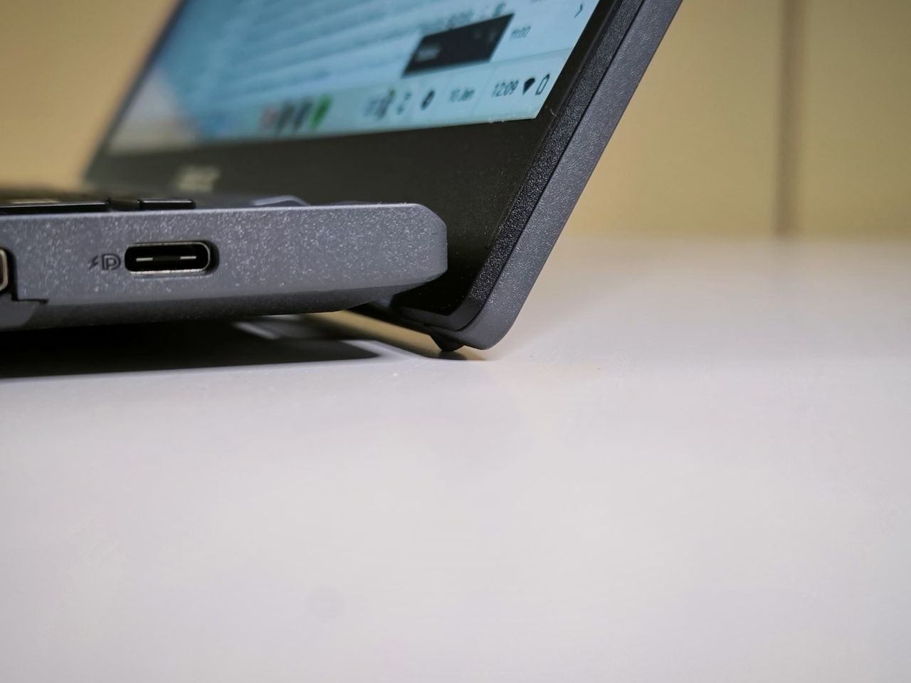 Asus Chromebook Plus CX34