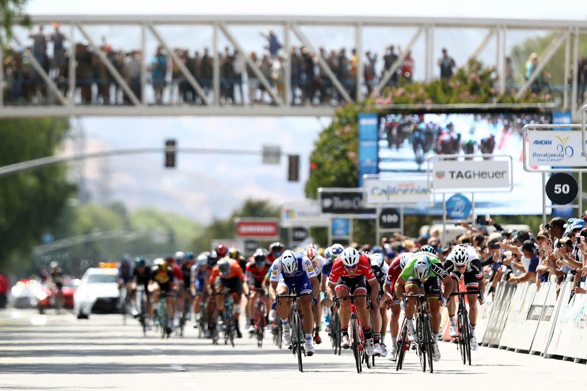 Peter Sagan (Bora-Hansgrohe) wins the bunch kick behind the breakaway