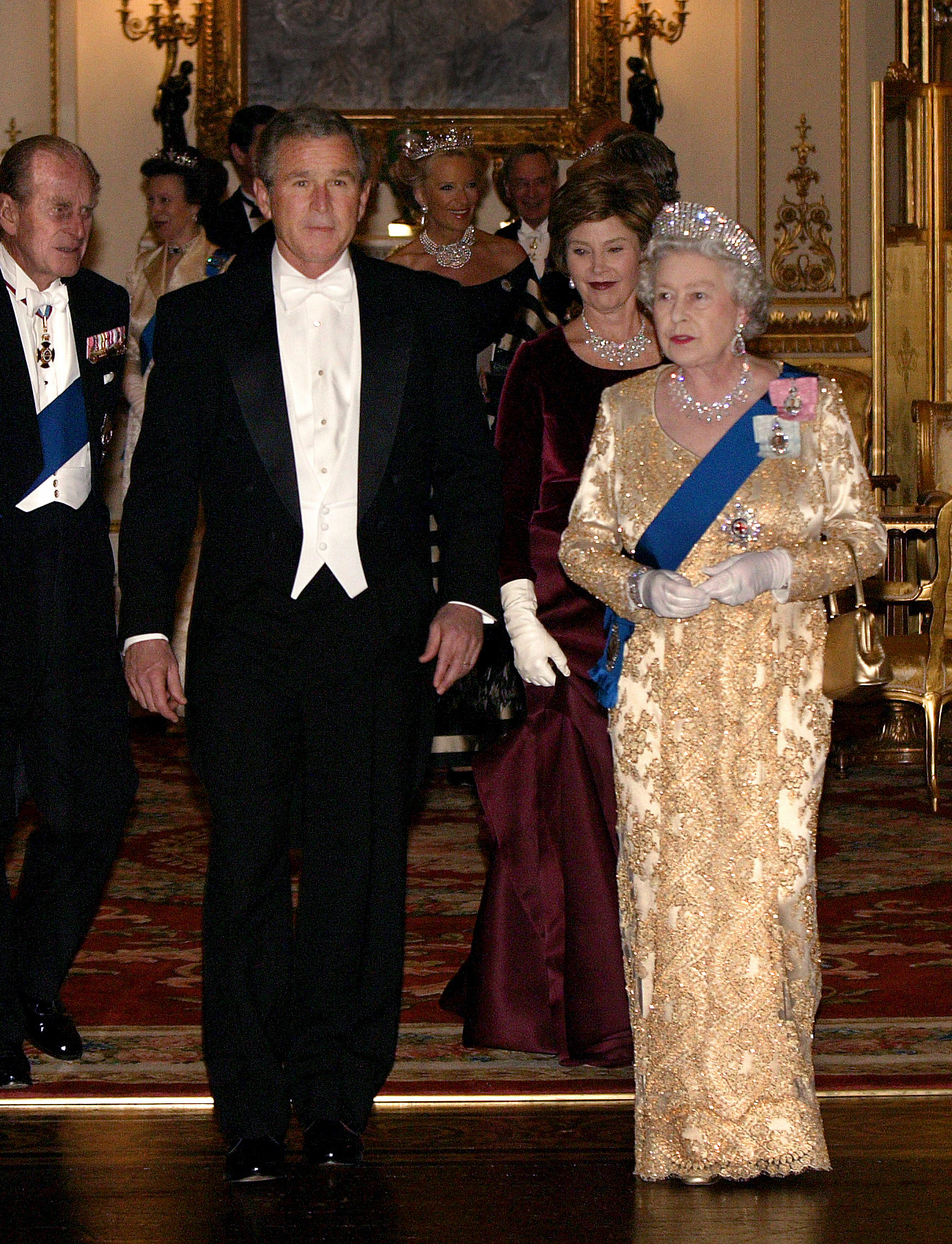 Britain&#039;s Queen Elizabeth arrives with United States President George W. Bush in London for the Buckingham Palace state banquet in honor of the President during the first day of his four day state visit to Britain. The Queen told President Bush that Britain and America stood firm in their determination to defeat terrorism. (Photo by Brooks Kraft LLC/Corbis via Getty Images)