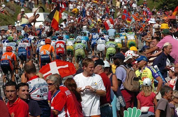 Fans on the mountain watching the race