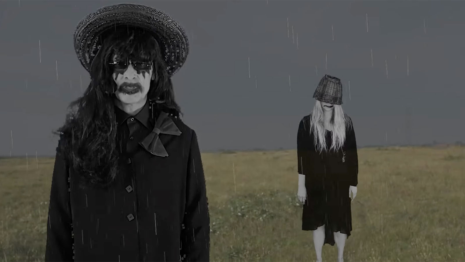 Moist Limb’s Trone Noir is the pitch-perfect black metal cover of Wet Leg’s Chaise Longue you must watch