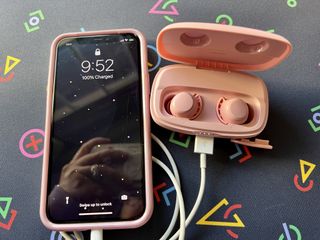 Tribit Flybuds 3 Pink Charging Case Charge
