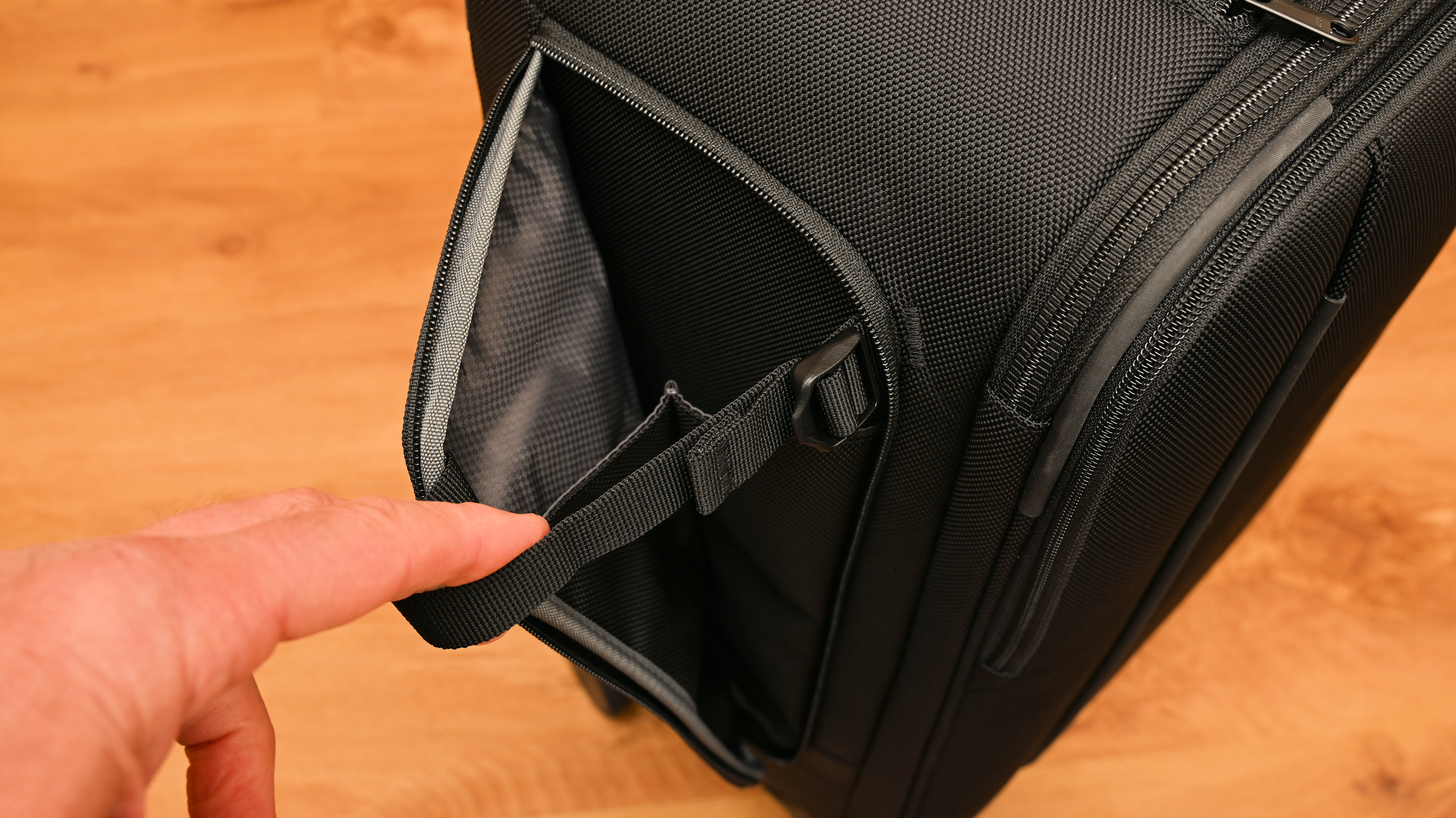 Tenba Roadie v2 Spinner 21 International product image