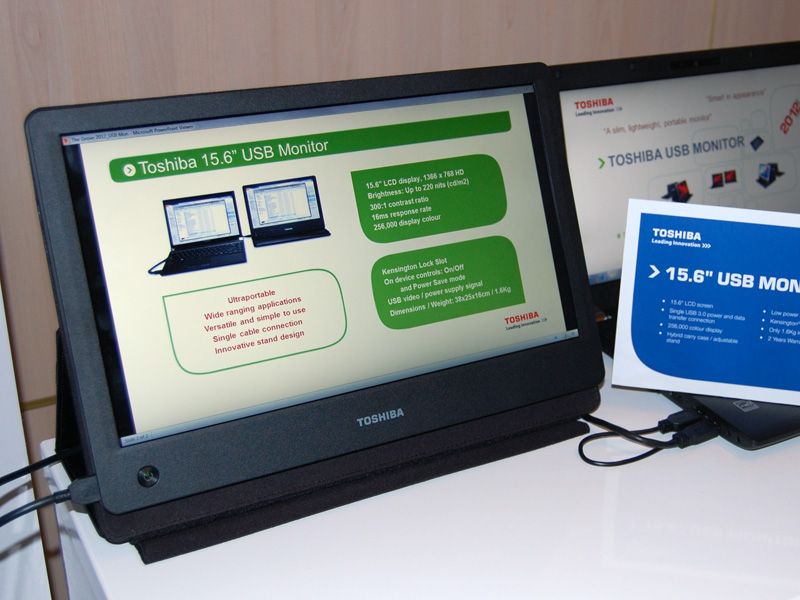 Toshiba 15.6&rdquo; USB Mobile LCD Monitor