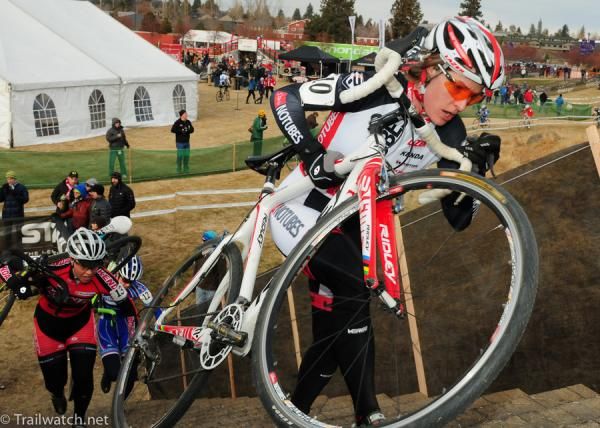Kathy Sherwin (NoTubes) running the steps
