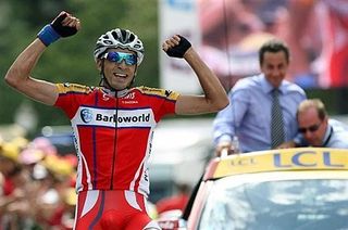 Soler takes 2007 Tour de France stage to Briançon