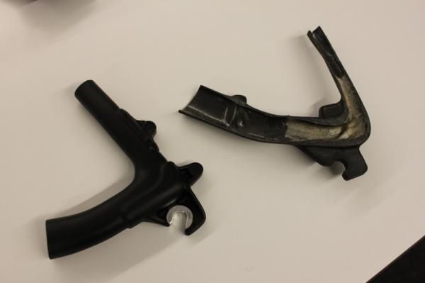 The old Scale's non-drive side dropout versus a cut-away of the new one-piece tubular version.