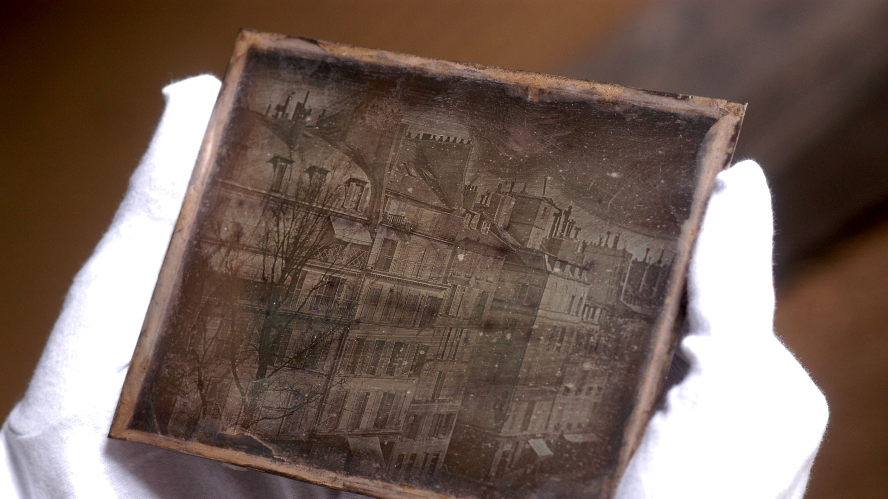 FRANCE - SEPTEMBER 21: The house of Nicephore Niepce, the inventor of photography, opens its doors to the general public for the first time in Saint Loup De Varennes, France on September 21, 2002 - The first daguerrotype. The first view taken by Daguerre from 17 boulevard Saint Martin in Paris in 1837. Collection Musee Rigaud / Ville de Perpignan. (Photo by Francis DEMANGE/Gamma-Rapho via Getty Images)