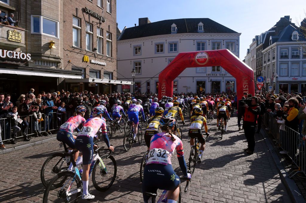 VALKENBURG NETHERLANDS APRIL 10 A general view of the peloton competing at start during the 8th Amstel Gold Race Ladies Edition 2022 a 1285km one day race from Maastricht to Valkenburg UCIWWT AGR2022 on April 10 2022 in Valkenburg Netherlands Photo by Luc ClaessenGetty Images