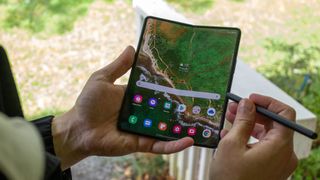 Taking notes with the S Pen on a Samsung Galaxy Z Fold 3