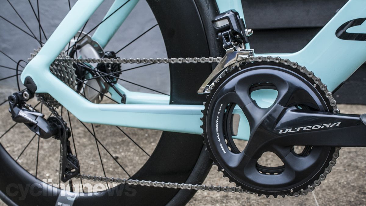 Canyon Speedmax CF 8 Disc Di2 TT bike