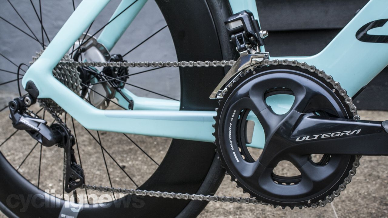 Canyon Speedmax CF 8 Disc Di2 TT bike