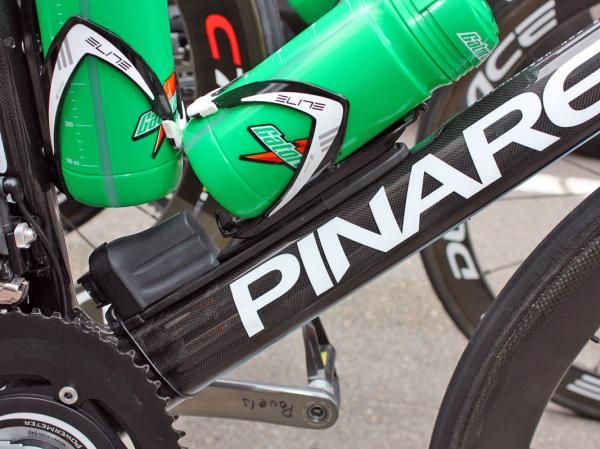 Pinarello uses a conventional mounting position for Team Sky's Shimano Dura-Ace Di2 batteries.