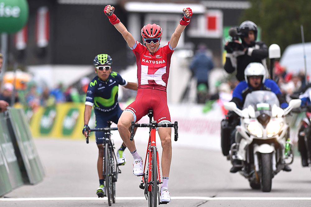 Ilnur Zakarin (Katusha) crosses the line first but Nairo Quintana gets the after Zakarin is relegated.