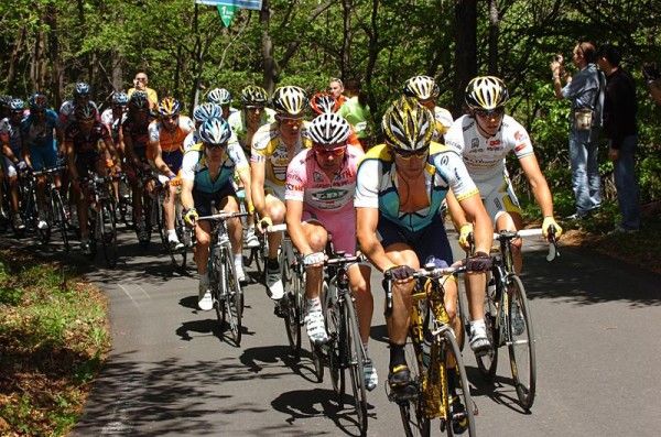 Lance Armstrong (Astana) came to the front to help bring back the trio of riders in the lead.