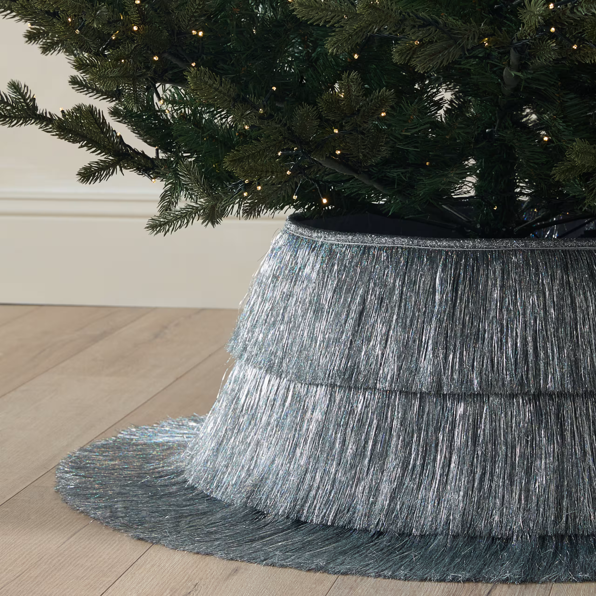 Textured Tinsel Tree Skirt