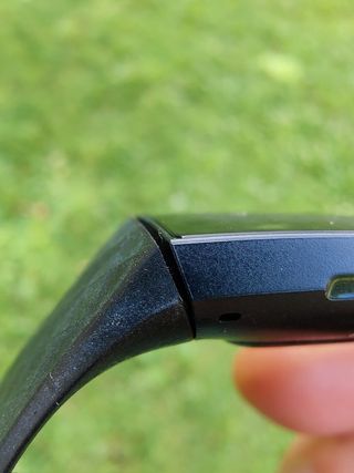 Fitbit Charge 4 Defect