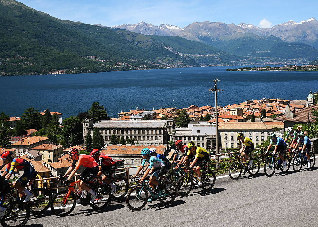 As it happened: Big breakaway stays away to win on Giro d'Italia stage 18