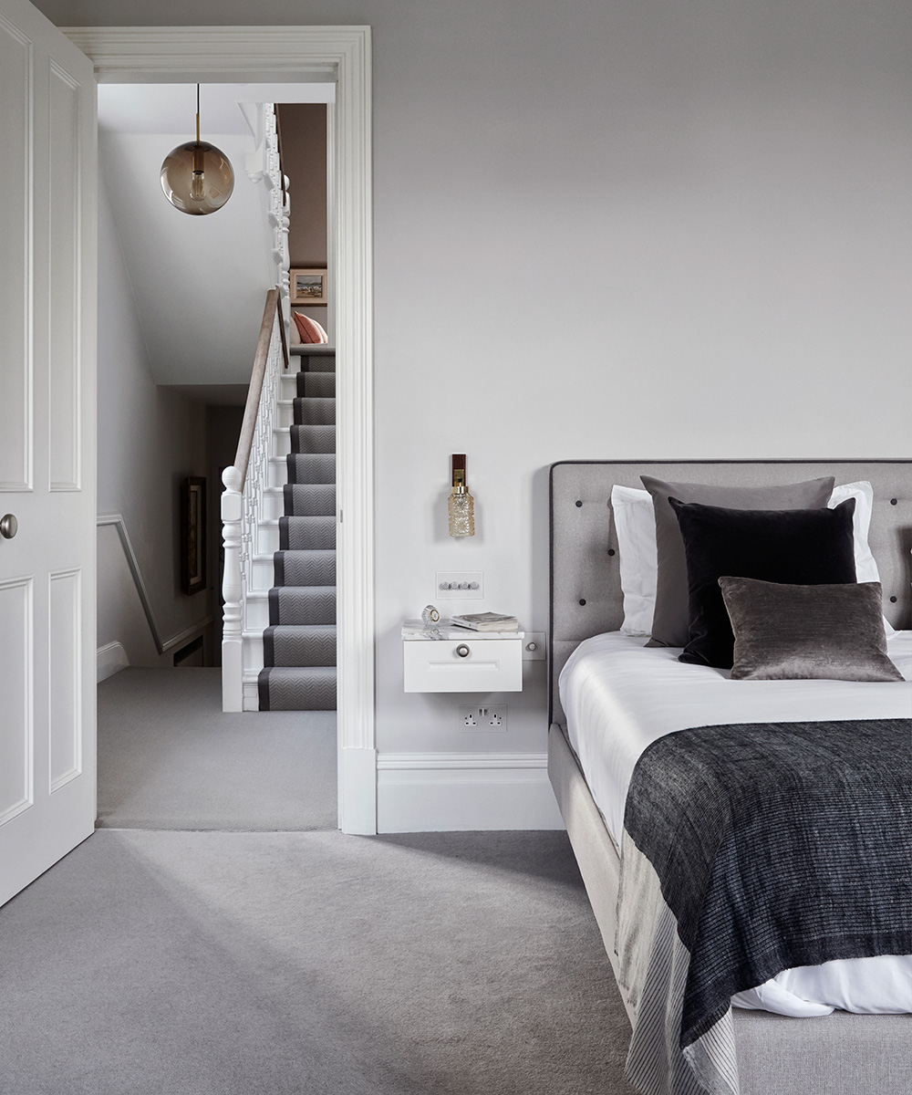 Bedroom with a sense of texture and softness created by expertly combining grey tones