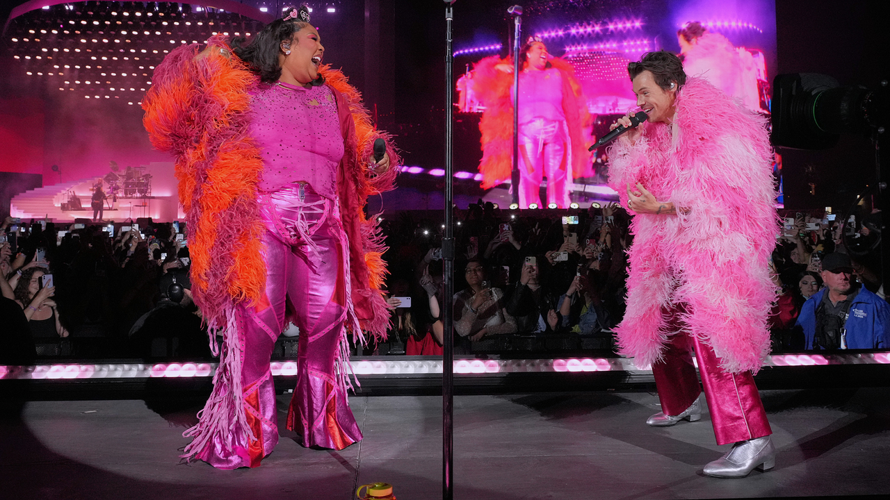 Halloween Costumes Rental: Lizzo and Harry Styles at Coachella