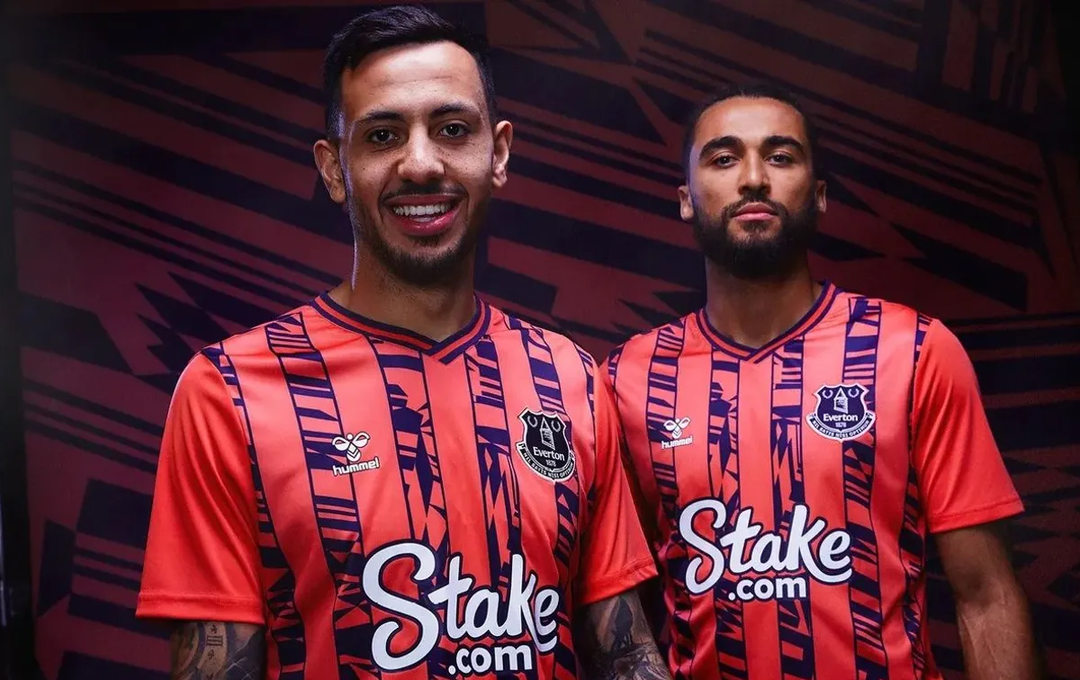 Dwight McNeil and Dominic Calvert-Lewin model the new Everton away kit