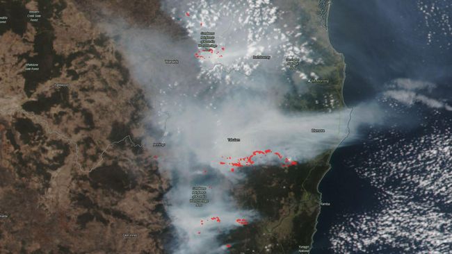 Kebakaran awal pada bulan November 2019 di Queensland dan NSW.