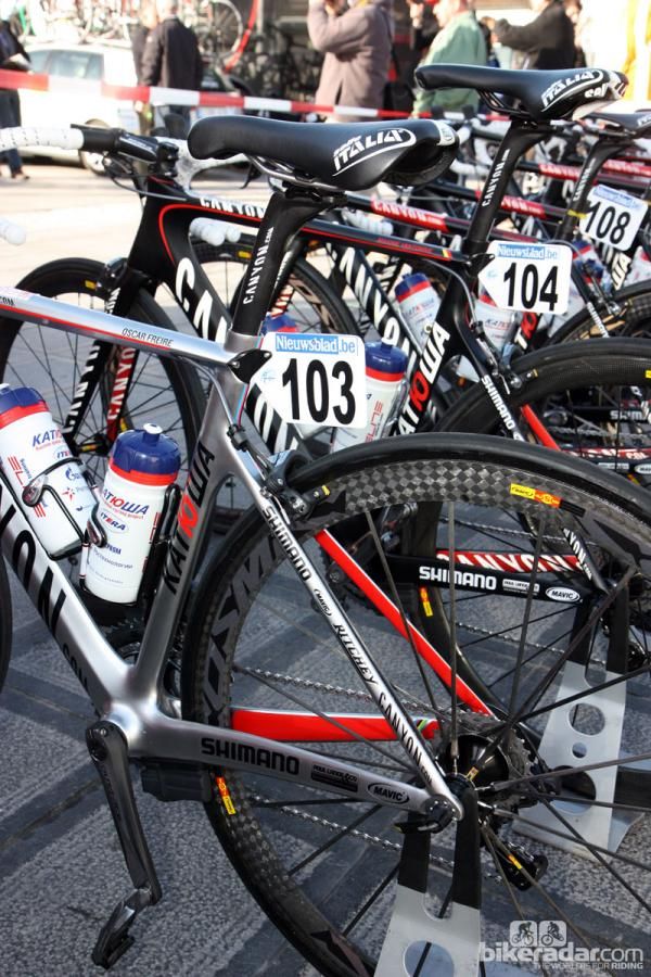 Canyon uses a more compact rear triangle on the Aeroad CF relative to the Ultimate CF SLX.