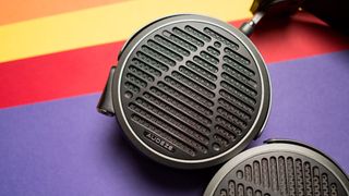 Grille design of the Audeze MM-500