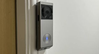 The EZVIZ EP3x Pro doorbell