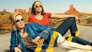 Jean Smart and Hannah Einbinder lay down in the middle of a desert road