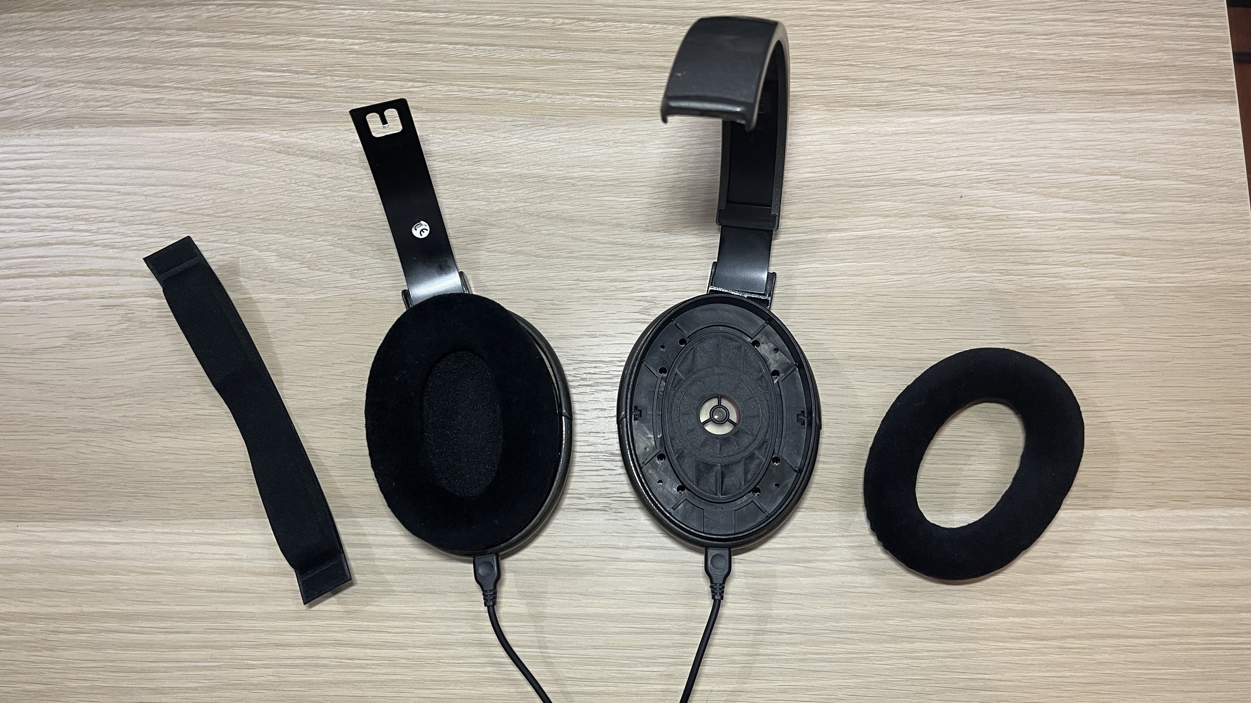 Sennheiser HD650 with replacement parts