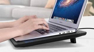 The best laptop cooling pads: Havit laptop cooling pad