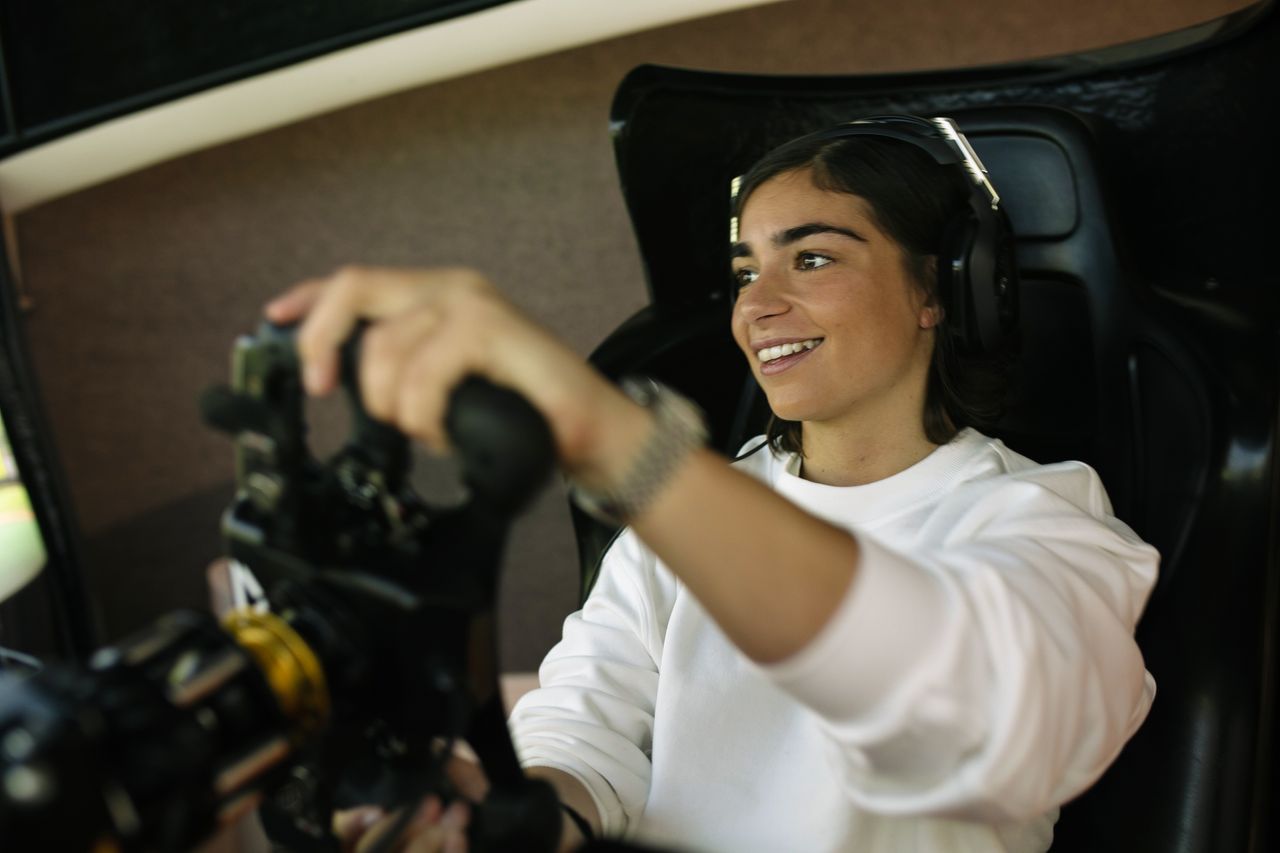 Jamie Chadwick in Car