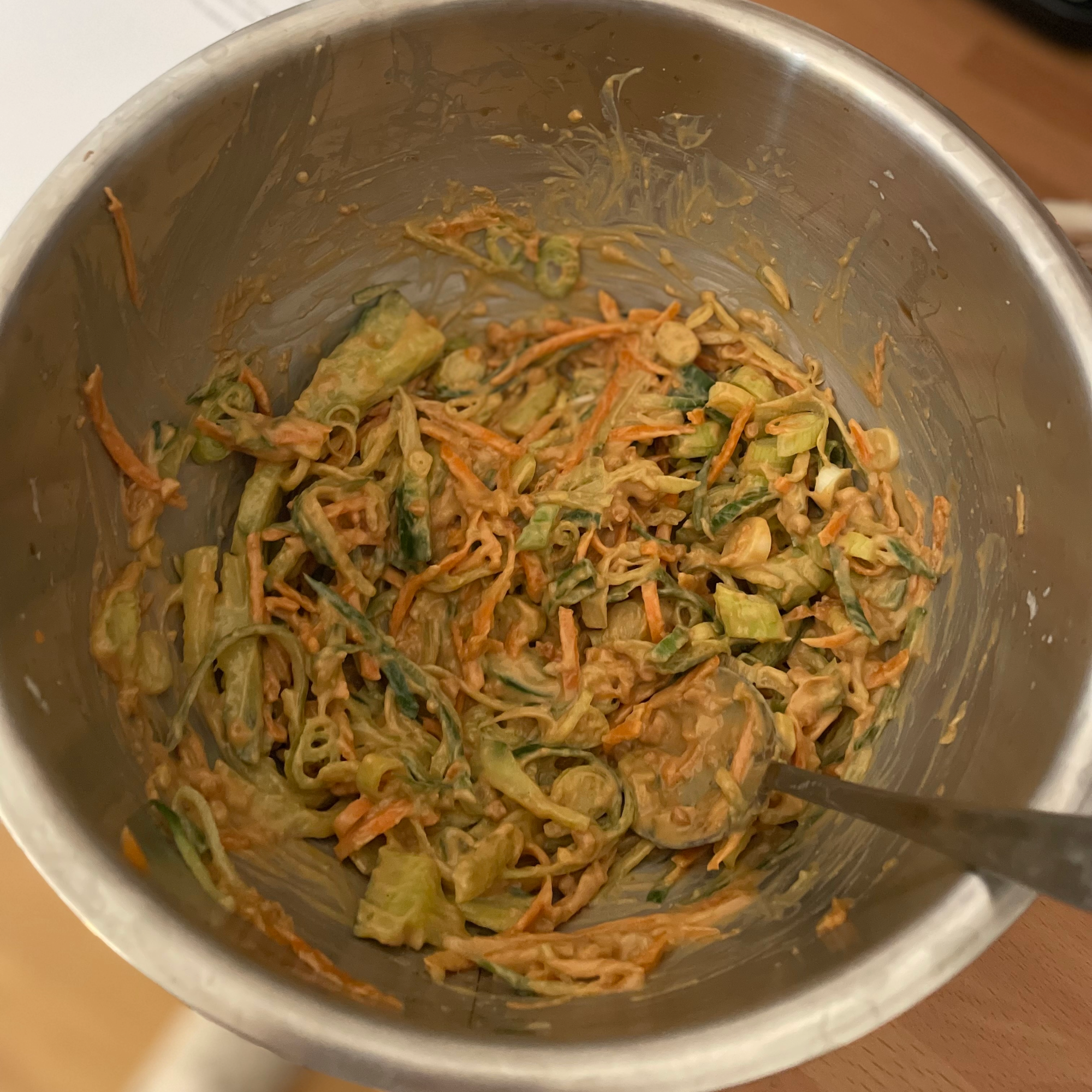 Testing the hexclad stainless steel mixing bowls