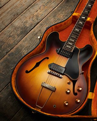 The history of the Gibson ES-330 series