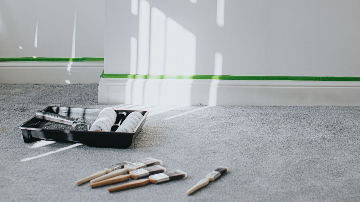 How to paint trim with carpet: 5 professional methods |