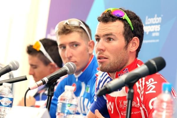 Britain's Mark Cavendish refuses to discuss a move to Team Sky next year