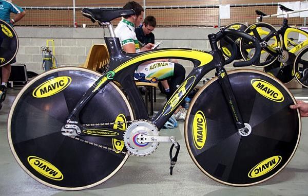 Anna Meares' world record breaking BT Stealth (Note: Time trial bars have been swapped for standard bars in this photo)