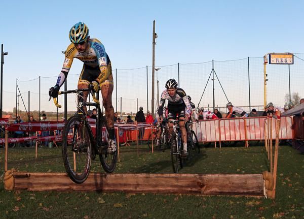 Rob Peeters (Telenet-Fidea) airs it out over a barrier.