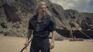 Geralt bereitet sich in The Witcher Staffel 3 Teil 2 auf einen Kampf an einem Strand vor.