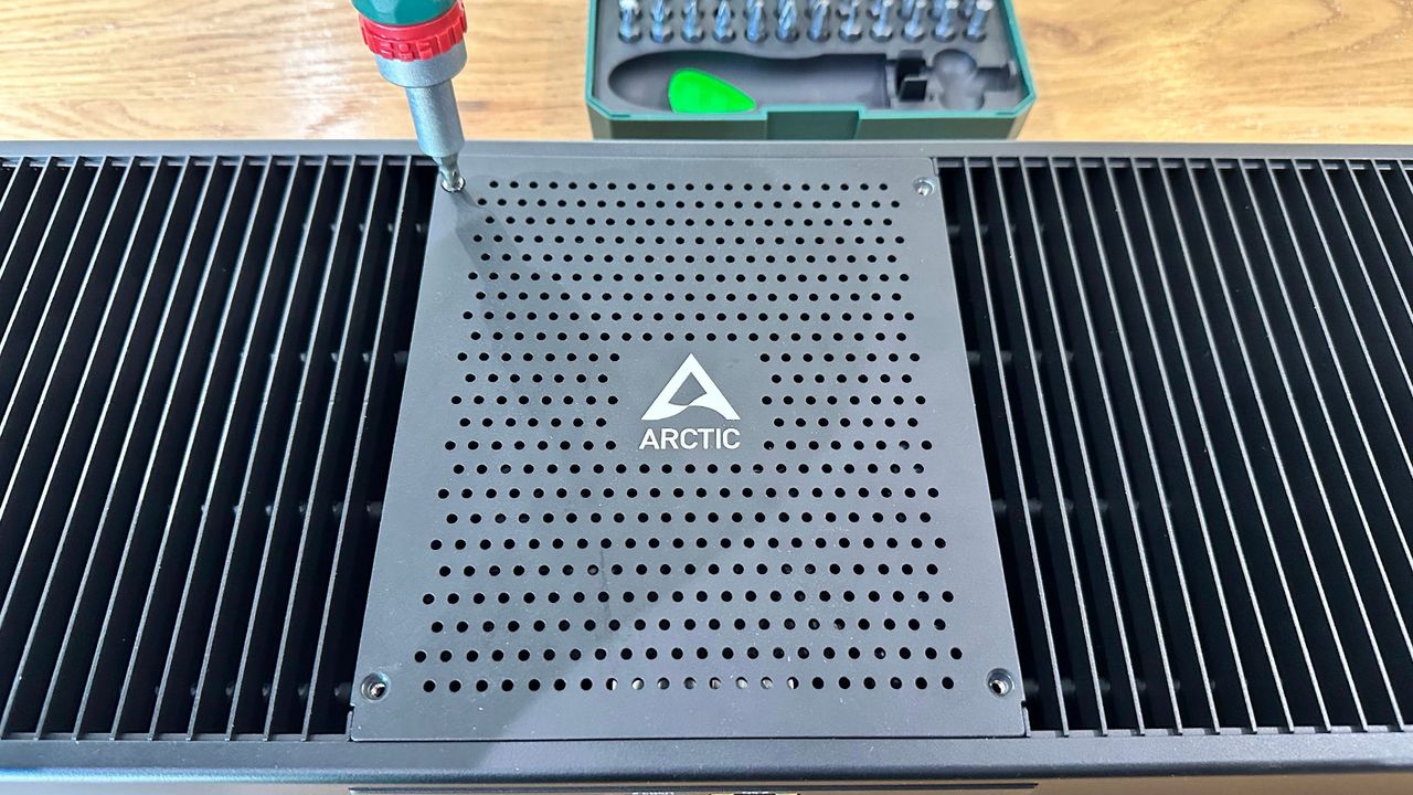 Arctic Senza AI 370