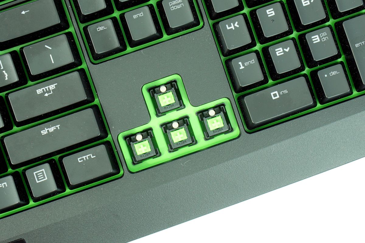 Razer BlackWidow Ultimate (2016) - Razer Blackwidow Chroma (Origin