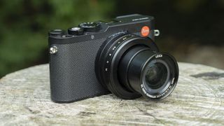 Image showing detail of the Leica D-Lux 8