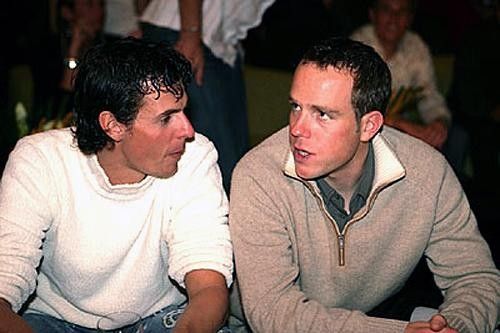 Andreas Kloeden and new recruit Kim Kirchen chat together in Vienna